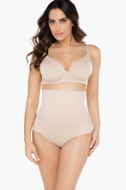 Comfortabele Curven String Met Hoge Taille