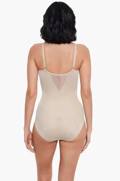 Doorschijnend X-Firm Hemdje Met Beugel