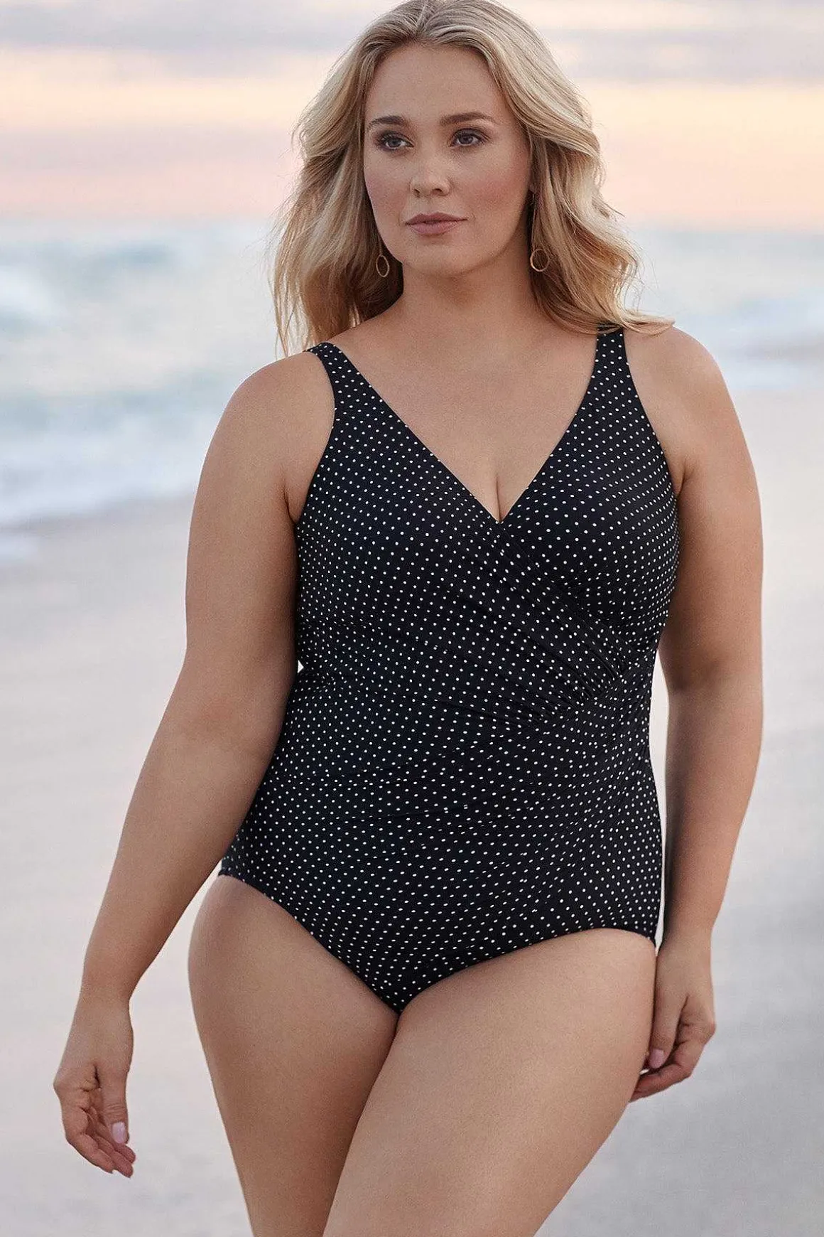 Grote Maat Pin Point Oceanus Zwempak Uit Een Stuk