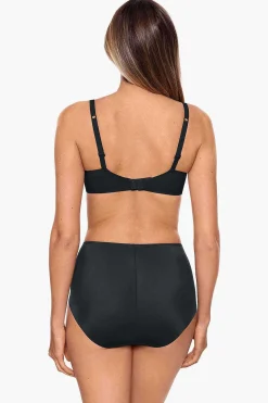 Lichtvormende Slip Met Kanten Inzet