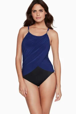 Lisa Badpak Uit Een Stuk