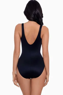 Network News Vive Badpak Uit Een Stuk