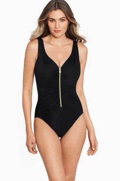 Razzle Dazzle Zipt Zwempak Uit Een Stuk