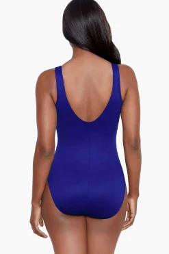 Rotsvast Tulia Badpak Uit Een Stuk