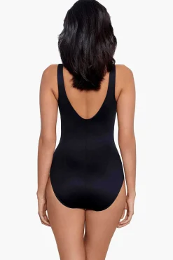 Rotsvast Tulia Badpak Uit Een Stuk