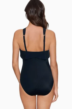 Vierkant Gesneden Liza Badpak Uit Een Stuk