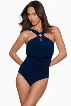 Vierkant Gesneden Liza Badpak Uit Een Stuk